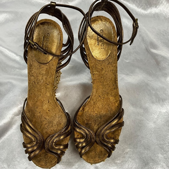 Gucci Studded Cork Platform Wedge Sandals Bronze Gold Leather EU 39.5 - Picture 12 of 12